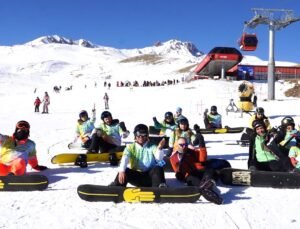 Erciyes Kayak Merkezi Otelleri ve Konaklama Fiyatları Dağda mı Şehirde mi Kalmalı? (2026 Rehberi)