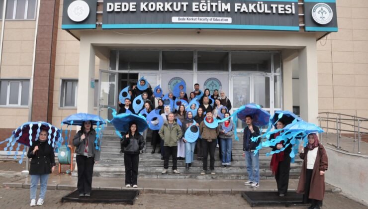 37 öğrenci ‘farkındalık’ için bir günü sadece 5’er litre suyla geçirdi