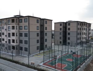 Adıyaman lojmanları, İş Bankası çalışanlarına teslim edildi