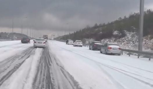 Ankara’da sağanak ve dolu yağışı etkili oldu