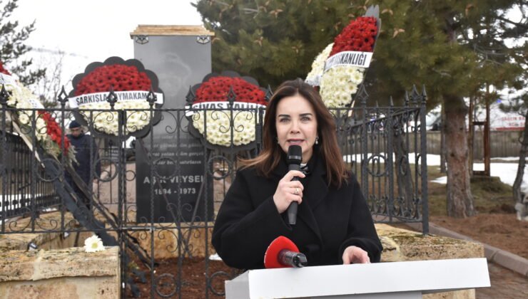 Aşık Veysel, vefatının 53’üncü yıl dönümünde mezarı başında anıldı