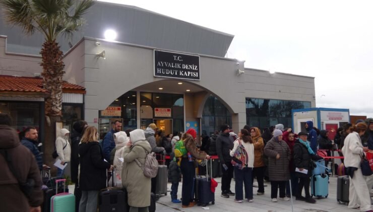 Ayvalık Deniz Hudut Kapısı’nda ‘Midilli’ yoğunluğu bu bayram azaldı