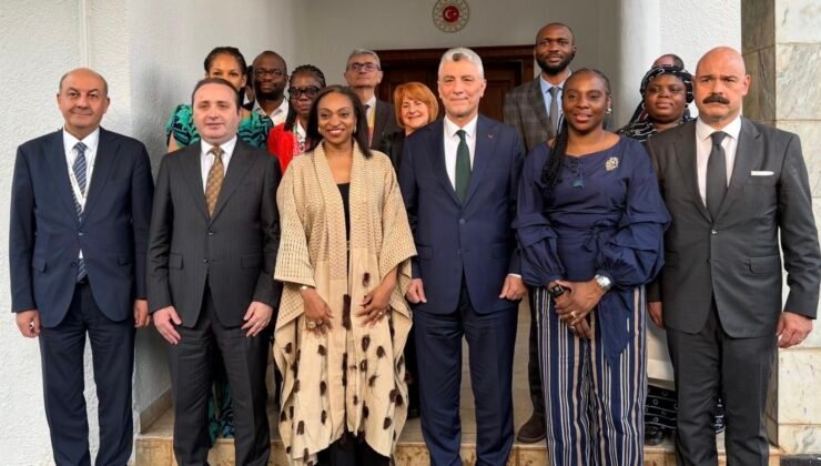 Bakan Bolat, Nijeryalı mevkidaşı Oduwole ile bir araya geldi