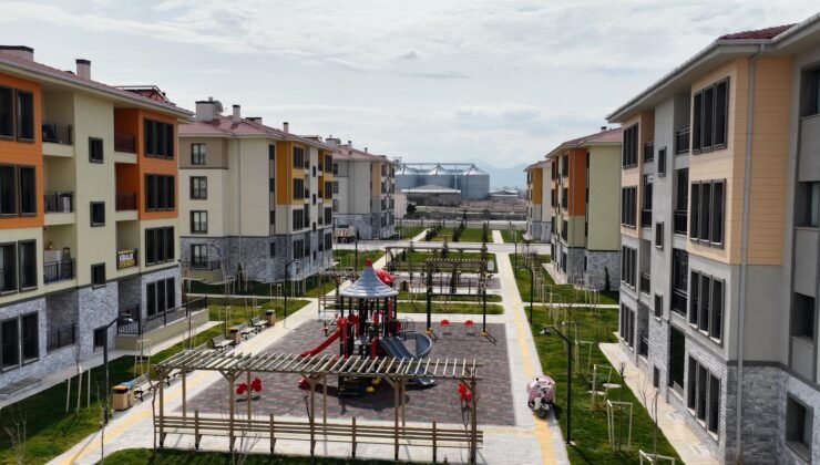 Bakan Kurum: Yuvalarımızda artık her gün bayram gibi