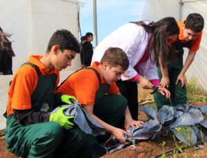 Çukurova’da geleceğin ziraatçileri tarım lisesinde yetişiyor