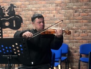 Down sendromlu Kadir’in müzik aşkı