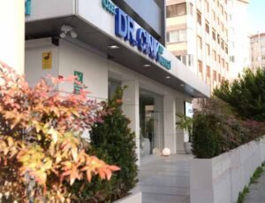 Dr. Cinik, Antalya’da ‘diş tatili’ konseptiyle hizmet veriyor