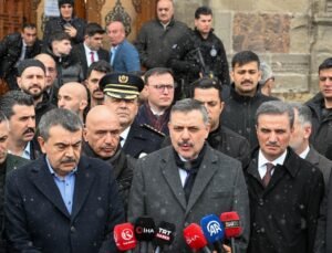 İçişleri Bakanı Çiftçi ile Milli Eğitim Bakanı Tekin, bayramı Erzurum’da karşıladı