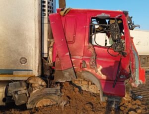 İsrail füzesinin isabet etmesi sonucu Fırat’ın öldüğü TIR’ın görüntüleri ortaya çıktı