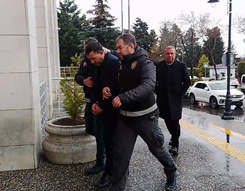 İstanbul – Silivri’de ehliyet sınavı komisyon üyesine saldıran baba ve oğlu tutuklandı