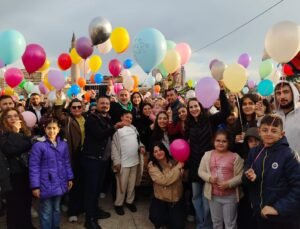 Kampanyası tamamlanan SMA hastası Alya için balonlar gökyüzüne bırakıldı