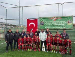 Karşıyaka’da Gökhan Şensan adına düzenlenen turnuva ilgi gördü