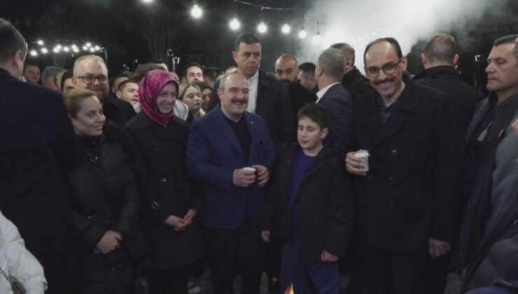 MİT Başkanı Kalın ile TBMM Sanayi Komisyonu Başkanı Varank, Ankara’da sahur programında vatandaşlarla bir araya geldi