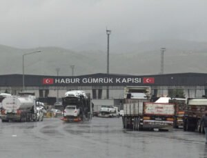 Orta Doğu’daki gerilime rağmen Habur Sınır Kapısı’nda ticaret trafiği kesintisiz sürüyor