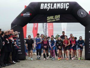 Salda Gölü’nde ‘Duatlon’ heyecanı