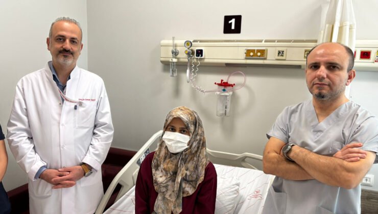 Tatile geldiği Antalya’da kanser olduğunu öğrendi; öğrencilerine kavuşacağı günü iple çekiyor