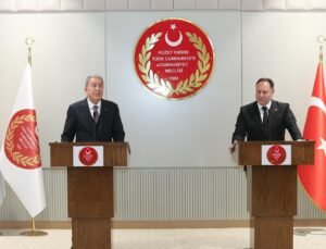 TBMM Milli Savunma Komisyonu Başkanı Akar, KKTC Cumhuriyet Meclisi Başkanı Öztürkler ile görüştü