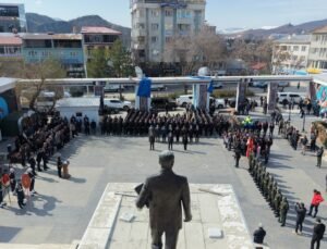 Tunceli’de 30 yıl sonra canlı bomba eyleminin yapıldığı meydanda tören