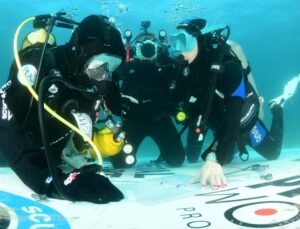 Türk dalgıçtan dünya rekoru: Soğuk suda 36 saat 9 dakika 36 saniye