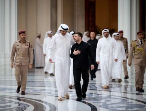 Ukrayna Devlet Başkanı Zelenskiy, Katar Emiri Al Sani ile görüştü / Ek fotoğraflarla