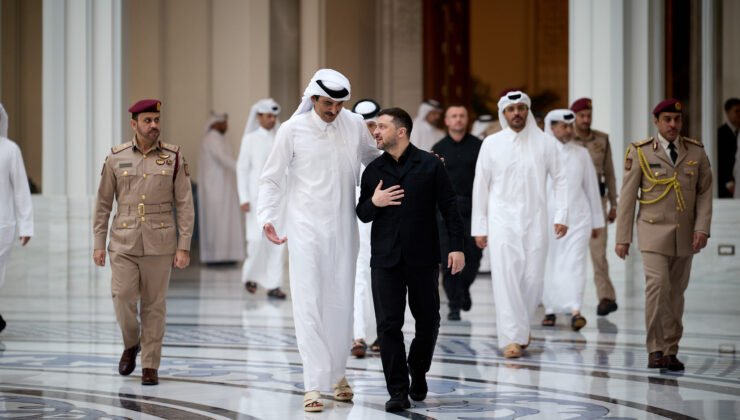 Ukrayna Devlet Başkanı Zelenskiy, Katar Emiri Al Sani ile görüştü / Ek fotoğraflarla