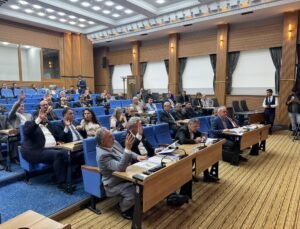 Büyükşehir Belediyesinden emeklilere 10 bin TL destek