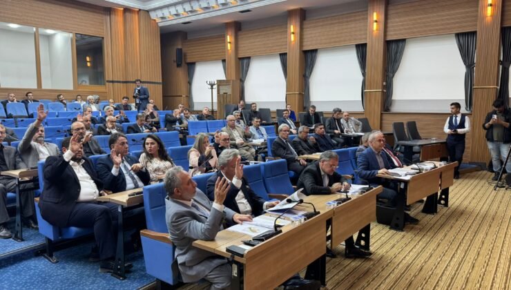 Büyükşehir Belediyesinden emeklilere 10 bin TL destek