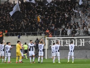 Altay’dan tribün harekatı