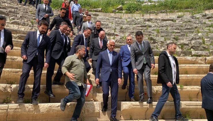 Bakan Ersoy: Türkiye’mizin dört bir yanında çok önemli projelere imza attık (2)