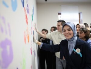 Bakan Göktaş: Otizmde erken tanı için sosyal medya kampanyamızı başlatıyoruz