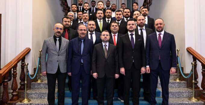 Bakan Gürlek, Nevşehirli iş adamlarıyla görüştü