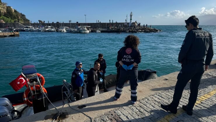 Deniz manzarası izlerken dalga ile açığa sürüklendiler; 2 kardeş kurtuldu, kuzenleri öldü