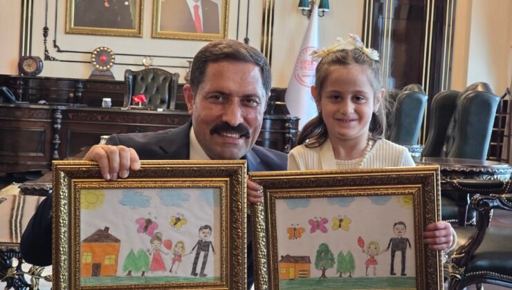 Depremde ailesini kaybeden Zeynep, protez bacağıyla hayata tutundu