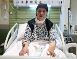 Kızı ‘Melek’i yangında kaybedip evsiz kalan anne, hayata tutunmaya çalışıyor