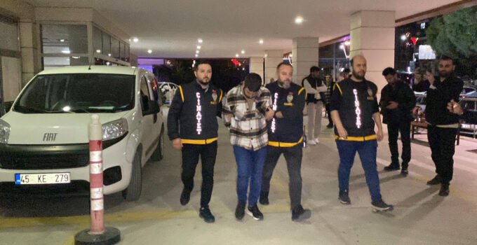 Manisa’da cinayet zanlısını 1200 saat güvenlik kamerası kaydı incelenerek yakalandı