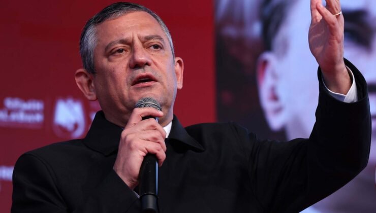 Özgür Özel: Normal bir siyasi parti kaldırdığımız yükün 10’da birinde ezilir