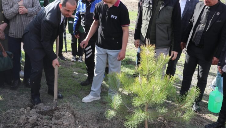 Vali Taşolar, liseli Muhammed Deniz’in isteğine duyarsız kalmadı