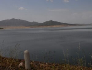 Yağışlar Tahtaköprü Barajı’nı doldurdu; Hicaz demir yolu yeniden su altında kaldı