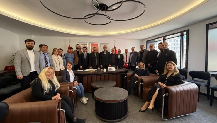 CHP İl Başkanlığına Ufuk Ozan Gözbaşı seçildi