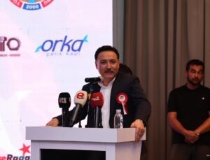 Vali Çiçek: Gençlerimizi yalnız bırakmamak adına çok yönlü projeler gerçekleştiriyoruz