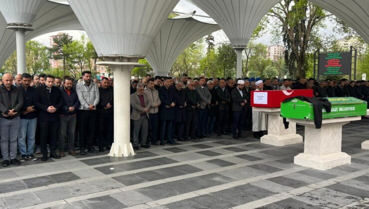 Şırnak’ta kalp krizinden hayatını kaybeden uzman çavuş Kayseri’de toprağa verildi