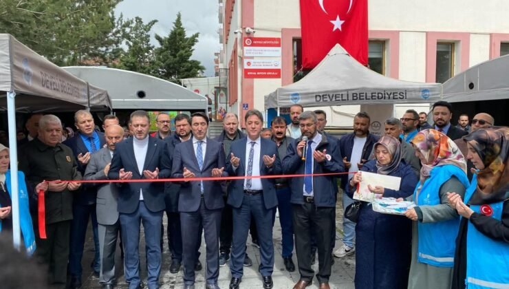 Develi’de Hayır Çarşısı Açıldı