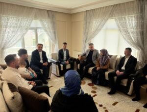 AK Parti’li Çopuroğlu’ndan Şehit Annesine Ziyaret