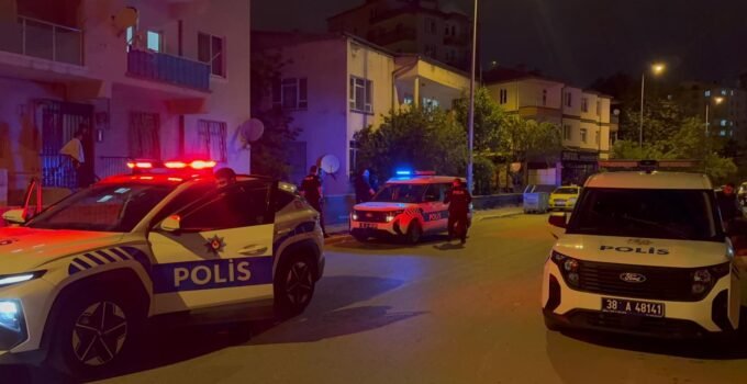 Kayseri’de Bıçaklı Kavga: 2 Yaralı