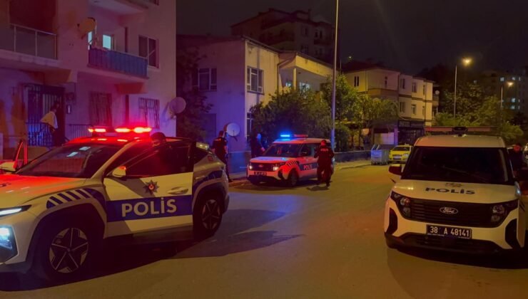 Kayseri’de Bıçaklı Kavga: 2 Yaralı