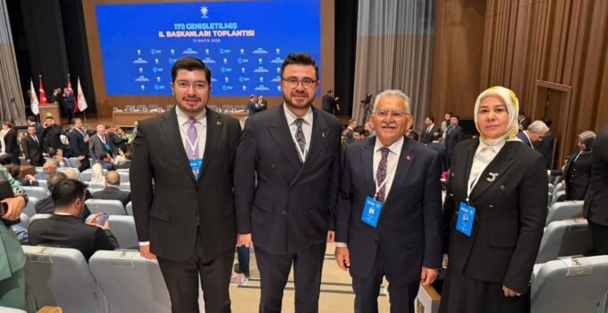 AK Parti Kayseri İl Başkanı Okandan, İl Başkanları Toplantısı’na katıldı