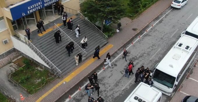 Kayseri merkezli yasa dışı bahis operasyonunda 60 kişi tutuklandı