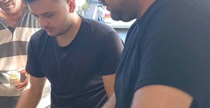 Muhtardan Mahale Sakinlerine Ücretsiz Et Çekimi