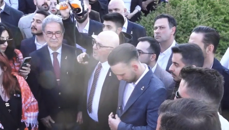 Zafer Partisi genel başkan yardımcısı Fatih Eryılmaz ODTÜ Türk bayrağı açan gençlere saldıran vatan hainleri hakında konuştu.