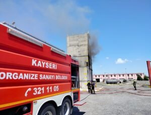 Kayseri OSB İtfaiyesi’nden Öğrencilere Uygulamalı Yangın Eğitimi